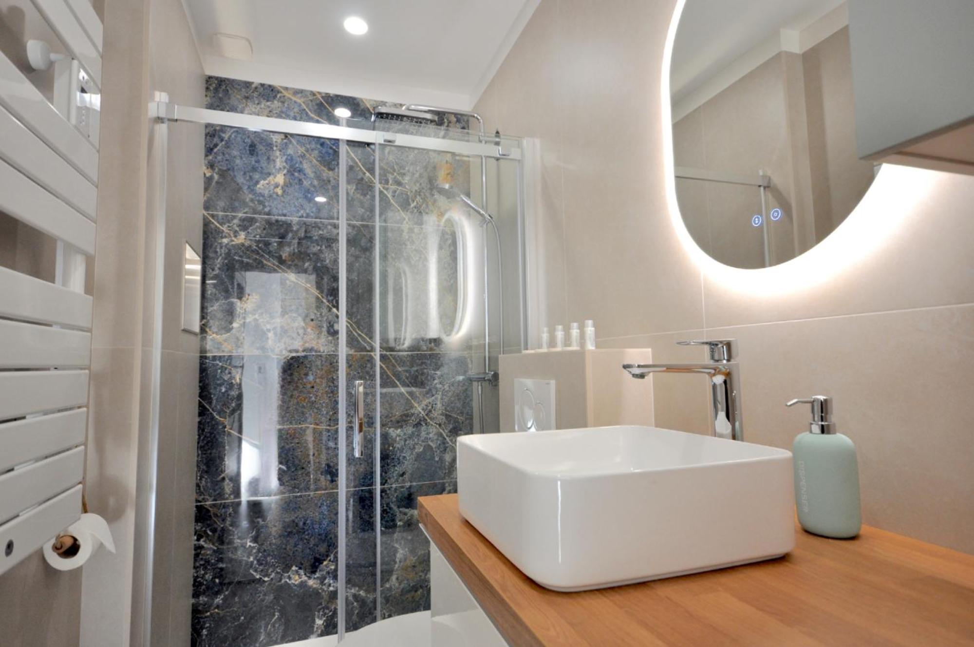 Menton # Monaco - F1 Gp - 4 Persons - Sea View - New - Parking - Clim - Premium - Beach And Sun Buitenkant foto